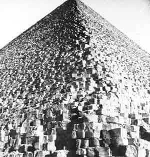 ▲ケオプスのピラミッド。