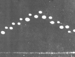 ▼テキサス工科大学の学生によって撮影されたラボックの光体群。