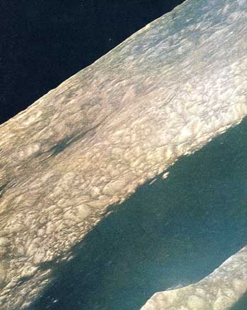 ▲アポロ8号が撮影した温暖地帯と思われる月面。 